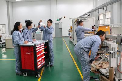 技术攻关研发新品